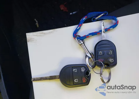 2015 Ford Fiesta Se z USA, uszkodzony, nr VIN 3FADP4EJ9FM120851